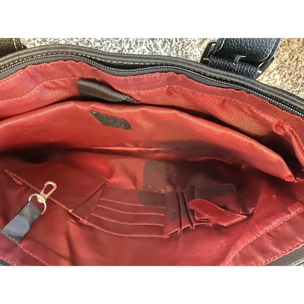 SOLO Black Leather Double Strap Computer Laptop Bag - Large with Red Interiors